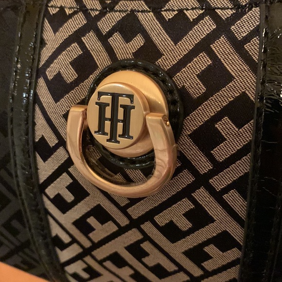 Tommy Hilfiger Logo canvas mini bag horse bit cross body top zip crossbody EUC - Picture 3 of 10